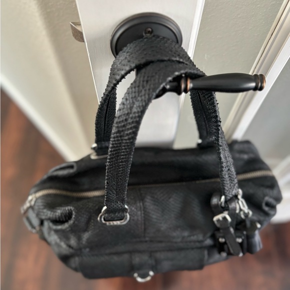 Lamb L.A.M.B. Gwen Stefani Black Leather Shoulder Bag - Picture 6 of 16